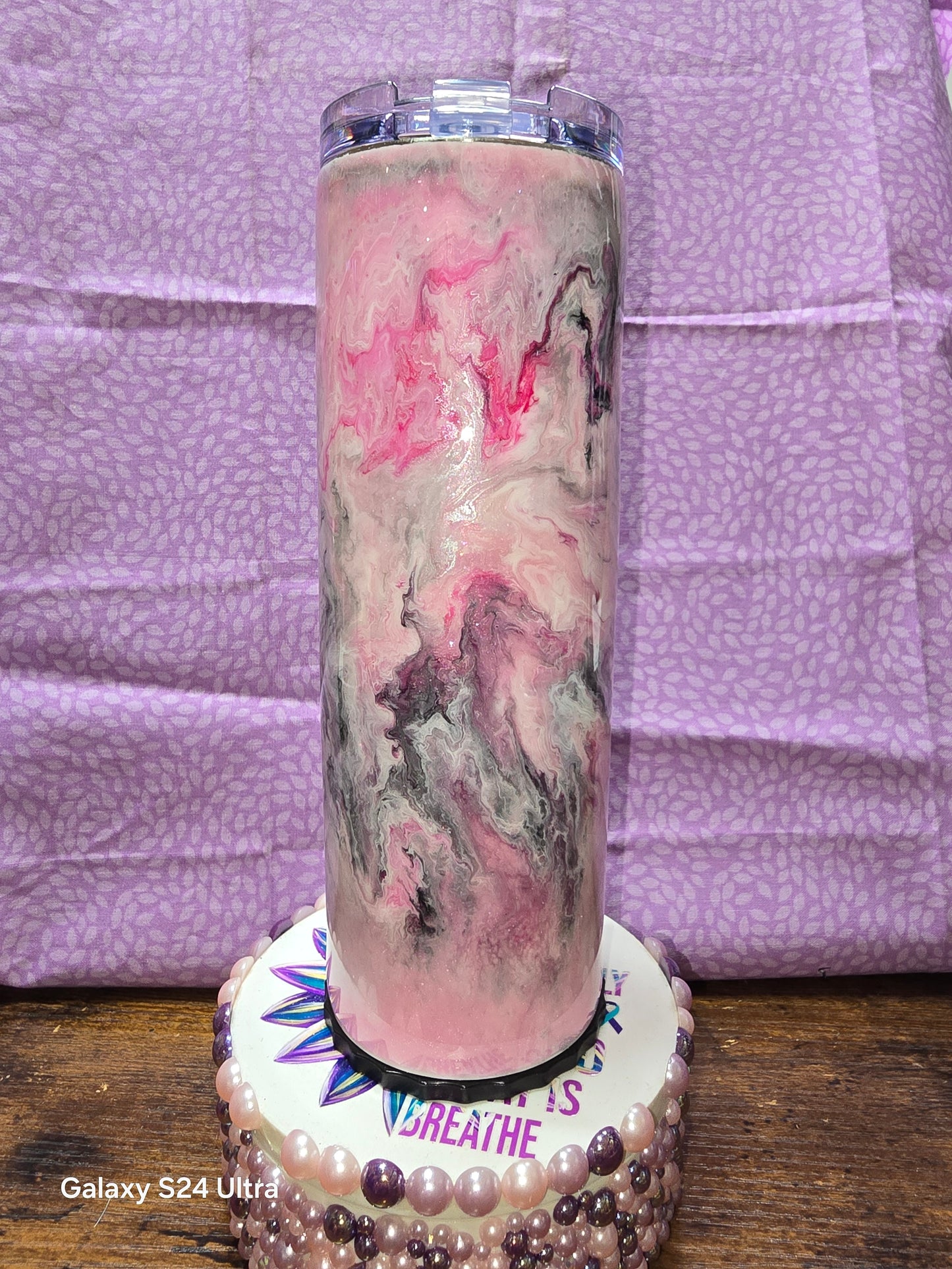 #28 20oz Skinny Strawbler pink and gray marble