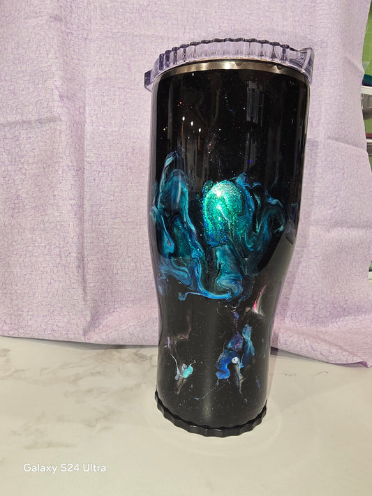 30oz Curve Strawbler